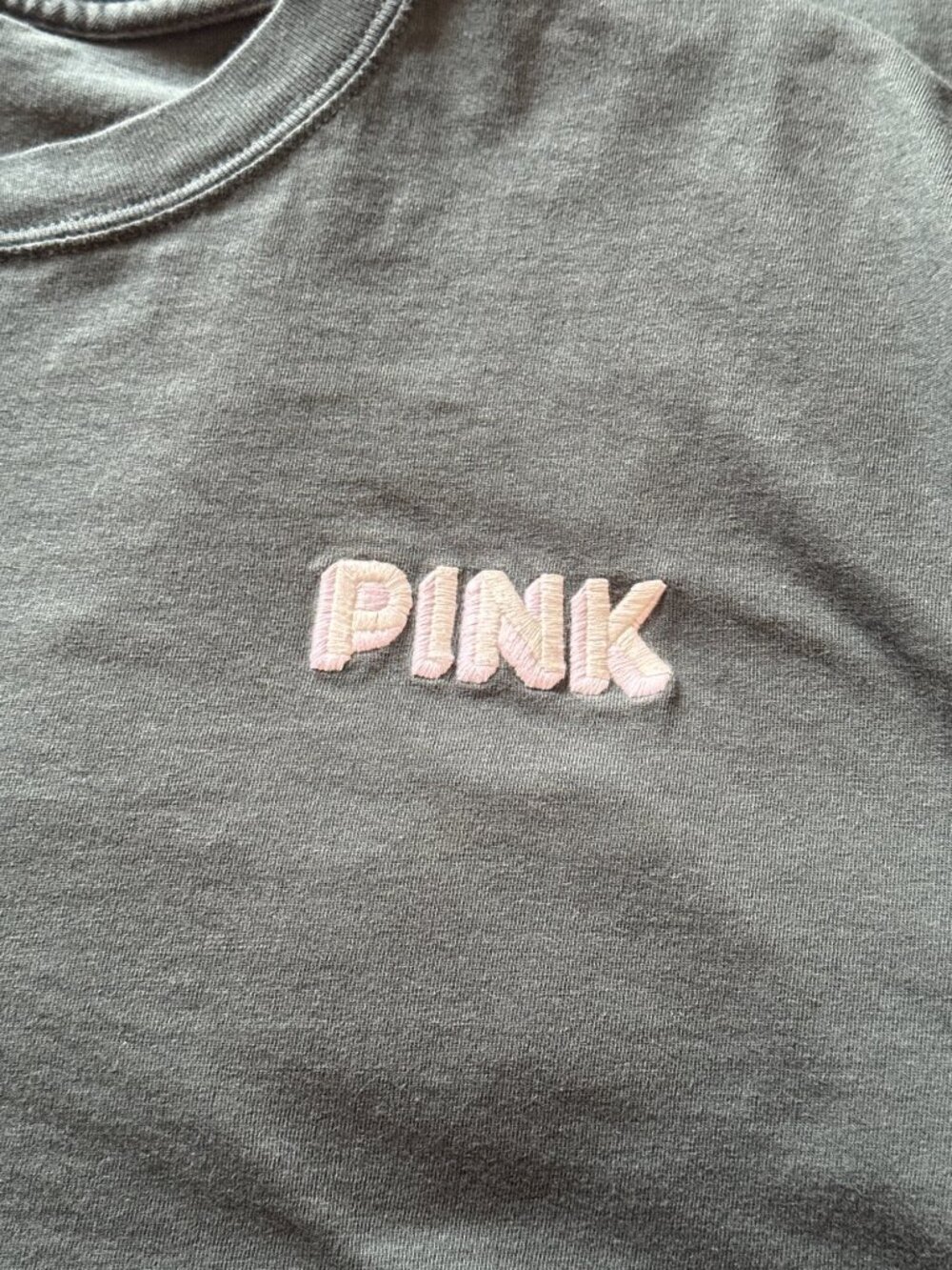 Victorias Secret Pink Graphic Long Sleeve Tee Green "Does This Come In Pink?" Te - Picture 5 of 7